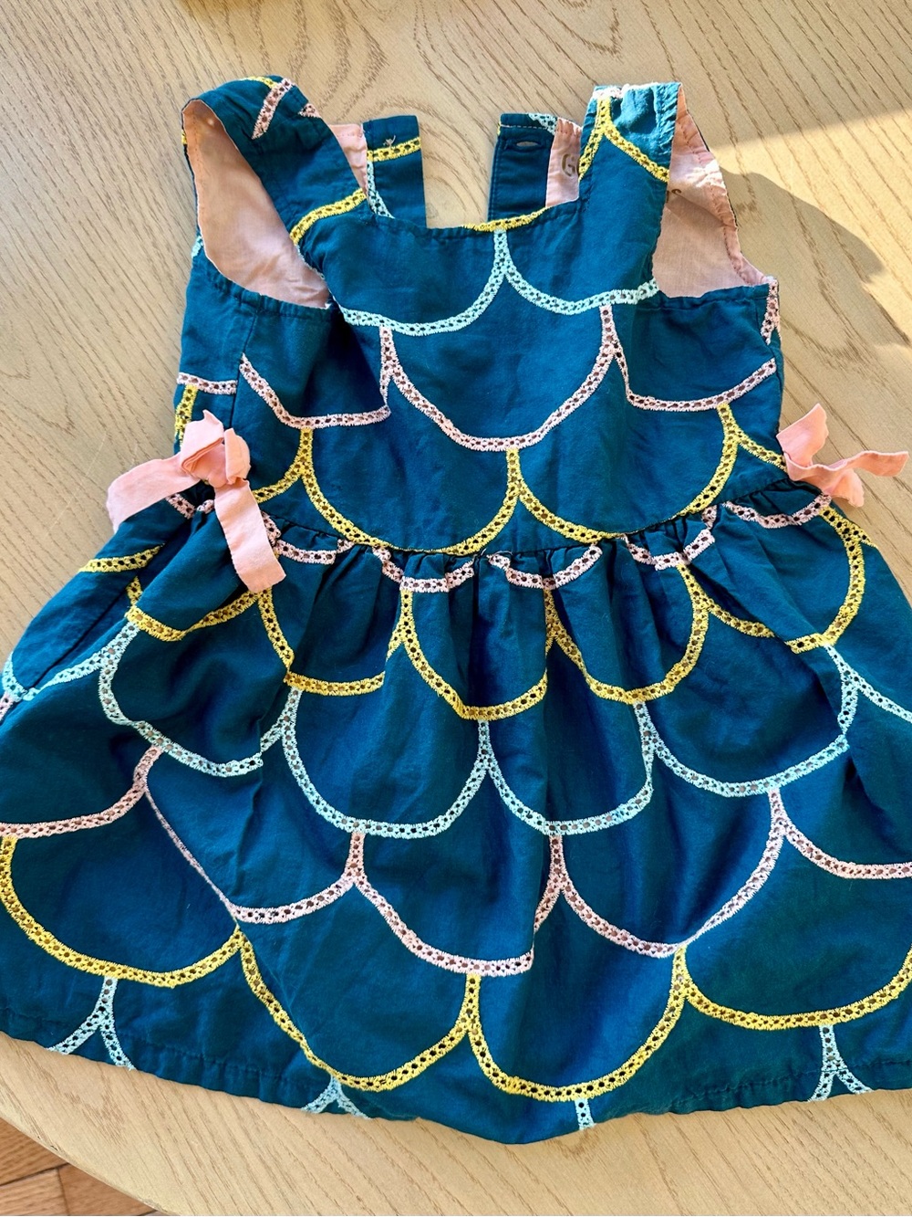 Girls Teal Scallop-Print Cotton Dress with Pink Bow Accents